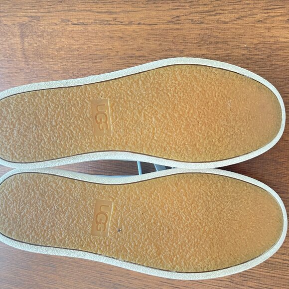 Uggs white and tan leather sneakers size 8.5 - Picture 4 of 8